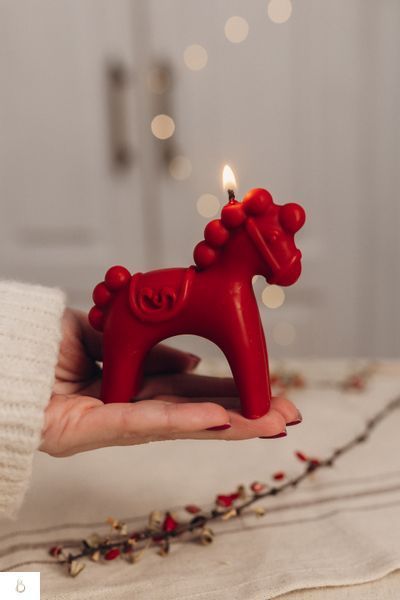 Набір свічок КОНИКИ: червоний + білий CHRISTMAS HORSE RED + WHITE фото