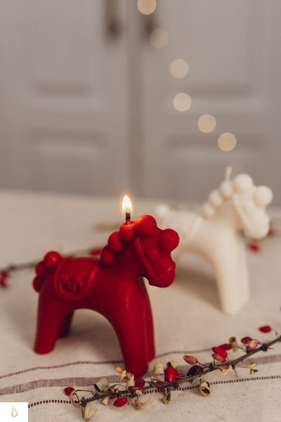Набір свічок КОНИКИ: червоний + білий CHRISTMAS HORSE RED + WHITE фото