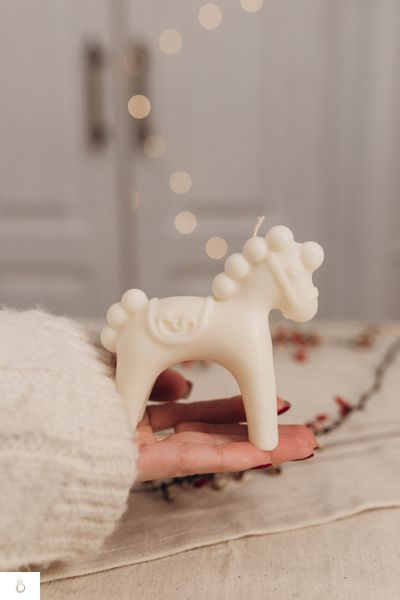 Набір свічок КОНИКИ: червоний + білий CHRISTMAS HORSE RED + WHITE фото
